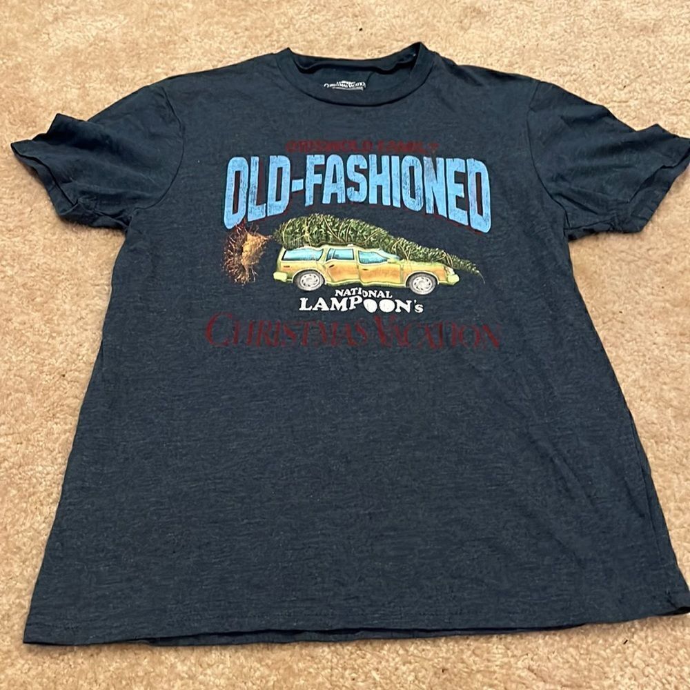 National Lampoon’s Christmas Vacation t-shirt, size Medium